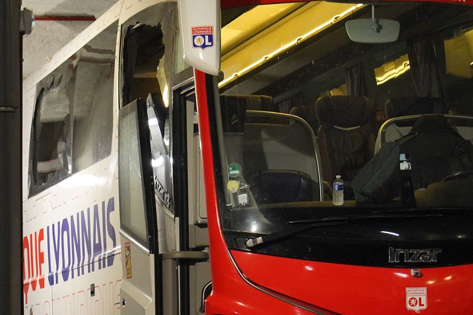 Terkait Penyerangan Bus, Pelatih Lyon: Bisa Menjadi Tragedi