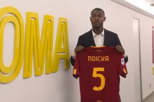 3 Bek Incaran AS Roma Gantikan Evan N'Dicka Pilihan Jose Mourinho