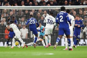 Nicolas Jakcson Akui Chelsea Susah Payah Kalahkan 9 Pemain Tottenham
