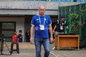 Bojan Hodak Minta Suporter Indonesia Diberi Pelajaran