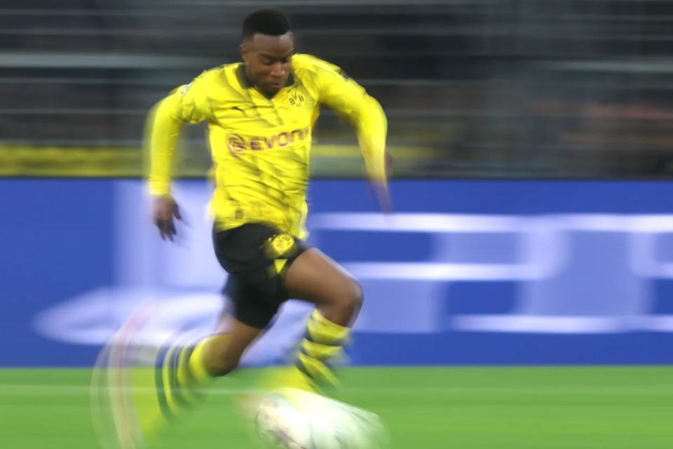 Stagnan di Dortmund, Moukoko Masuk Bidikan Tim Bundesliga Lain