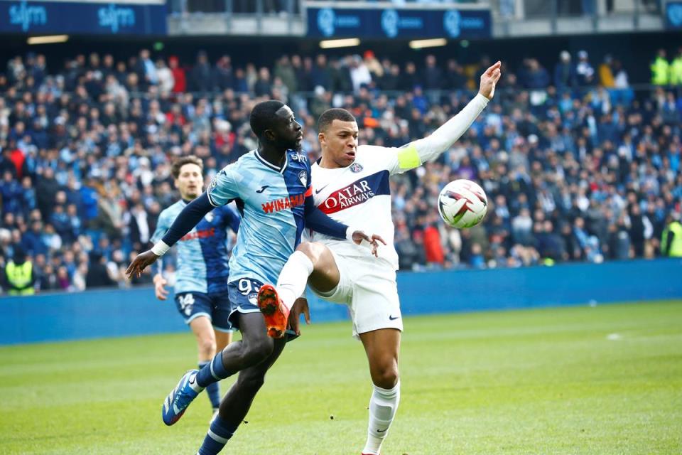 Hanya dengan 10 Pemain, PSG Bungkam Le Havre 2-0
