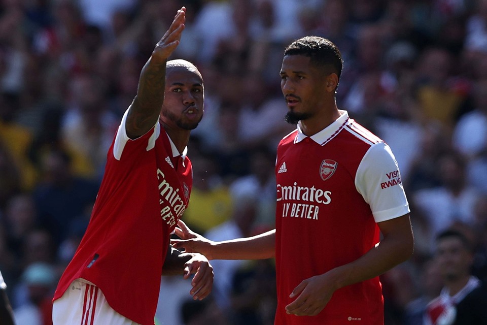 Duet Saliba-Magalhaes, Sosok Dibalik Sukses Arsenal Musim Ini