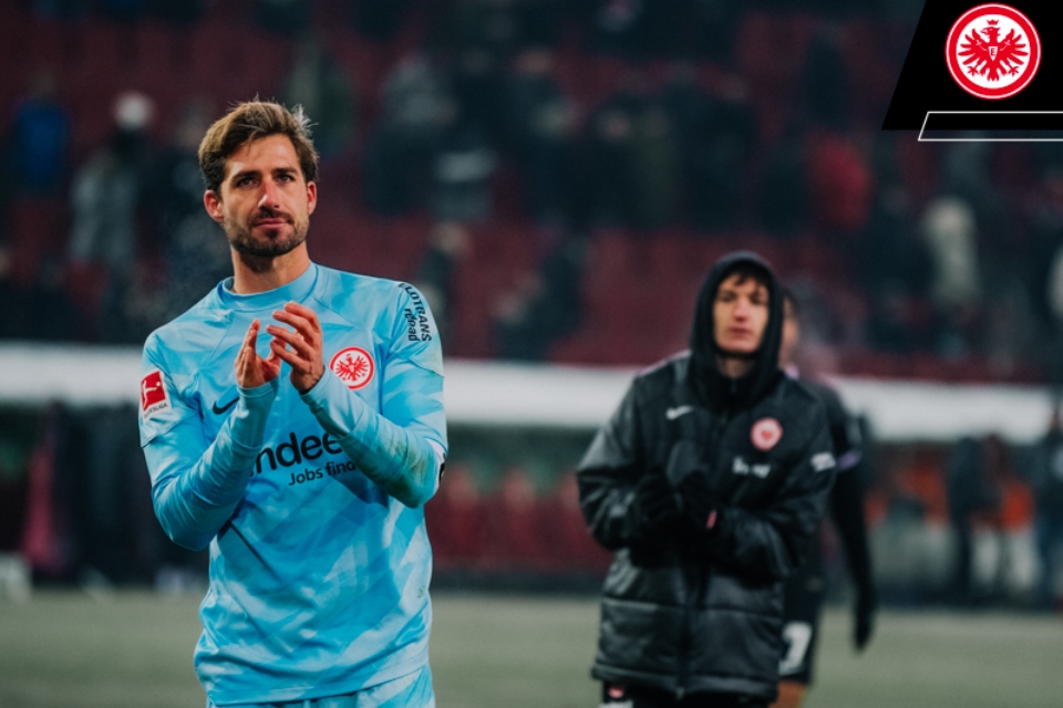 Takluk dari Augsburg, Kevin Trapp: Eintracht Frankfurt Telat Panas