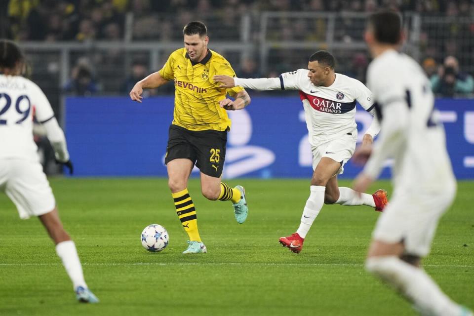 Sule Berharap Bisa Kembali ke Skuad Utama Dortmund Usai Buktikan Diri Kontra PSG