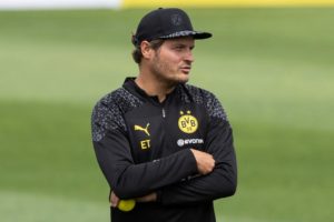 Wasit Daniel Siebert Jawab Kritik Edin Terzic atas Kinerjanya di Laga Leverkusen vs Dortmund