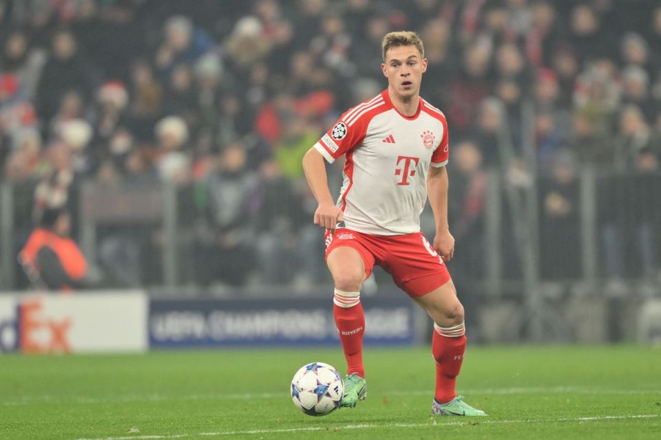 Cedera Bahu, Kimmich Absen pada Laga Augsburg vs Bayern Munich