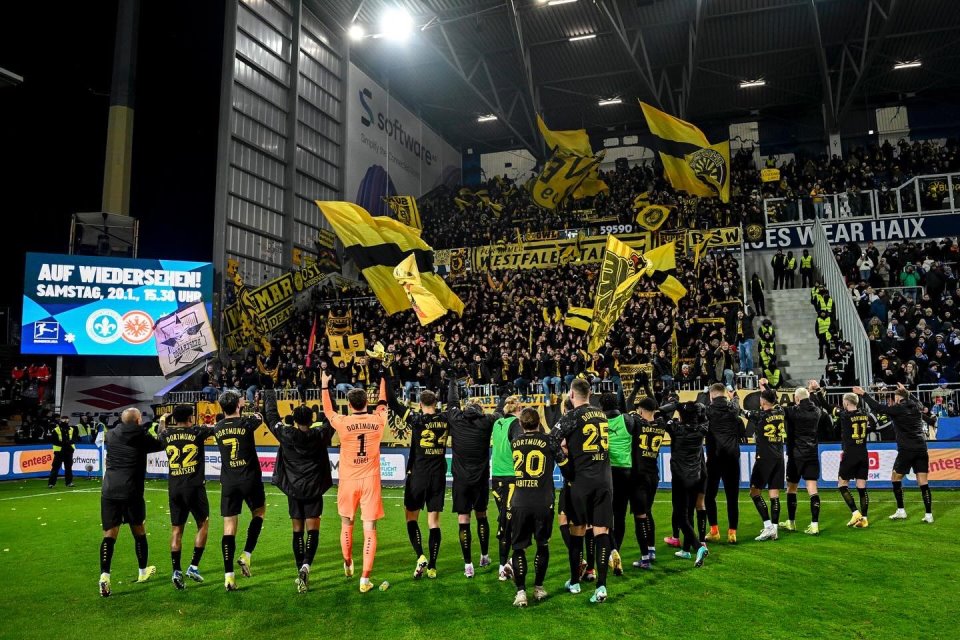 Dortmund Harus Bayar Segini Jika Ingin Permanenkan Ian Maatsen