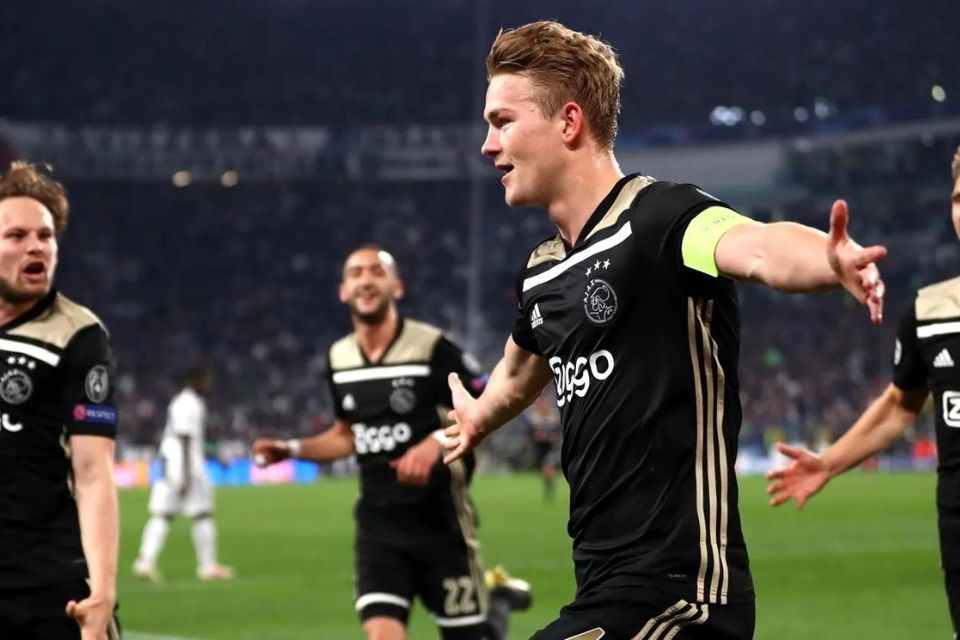 Analisa Vigo: Armin van Buuren dan Kisah Magis Ajax Amsterdam di Liga Champions 2018