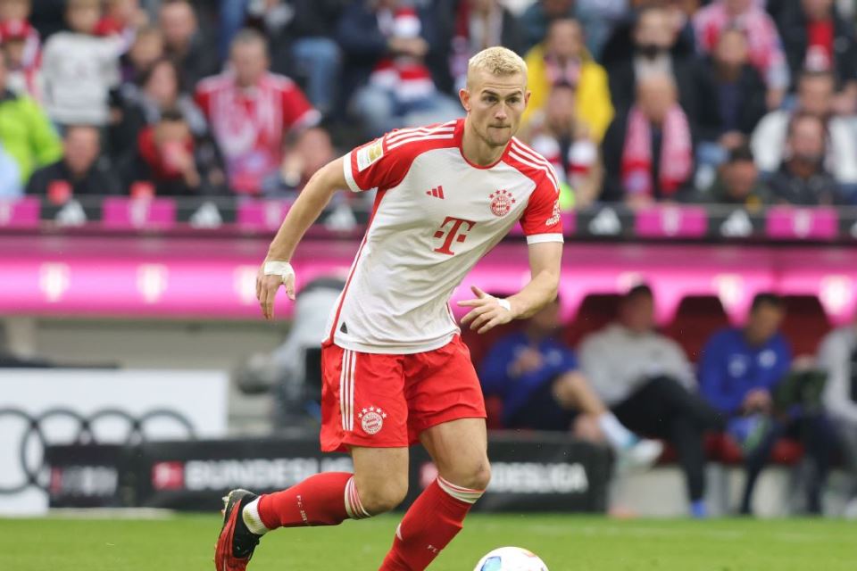 Matthijs de Ligt Alami Cedera Lutut pada Sesi Latihan Bayern Munich