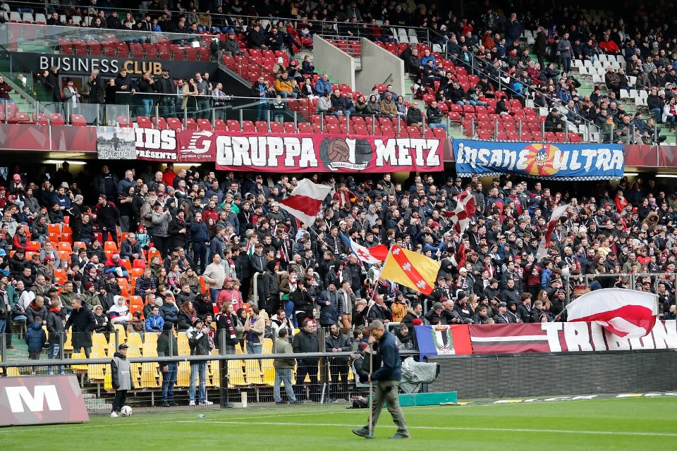 Fans Metz Serang Polisi Pasca Timnya Keok dari Lorient