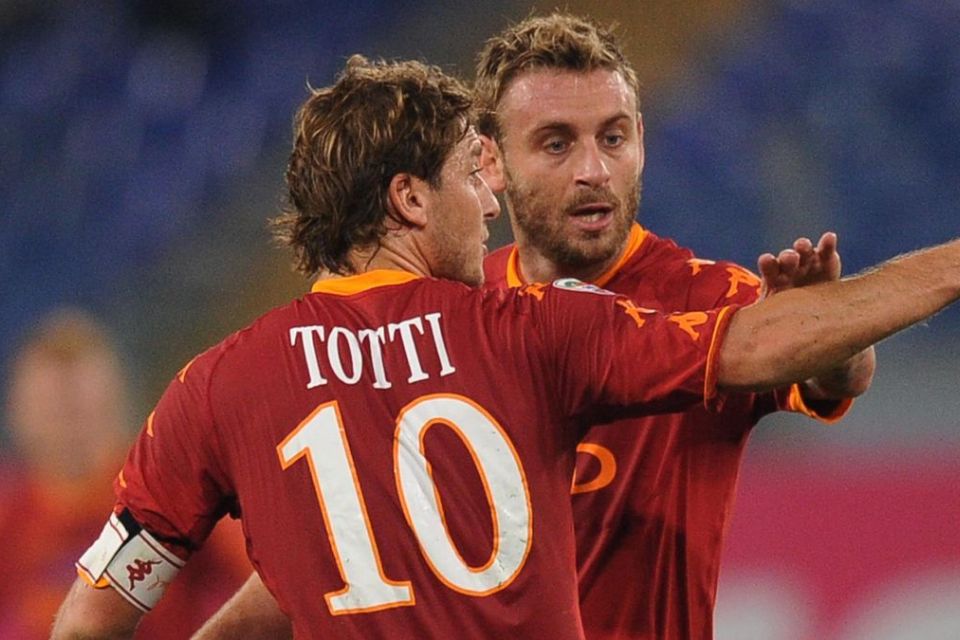 Totti Terkejut dengan Kesuksesan De Rossi di AS Roma