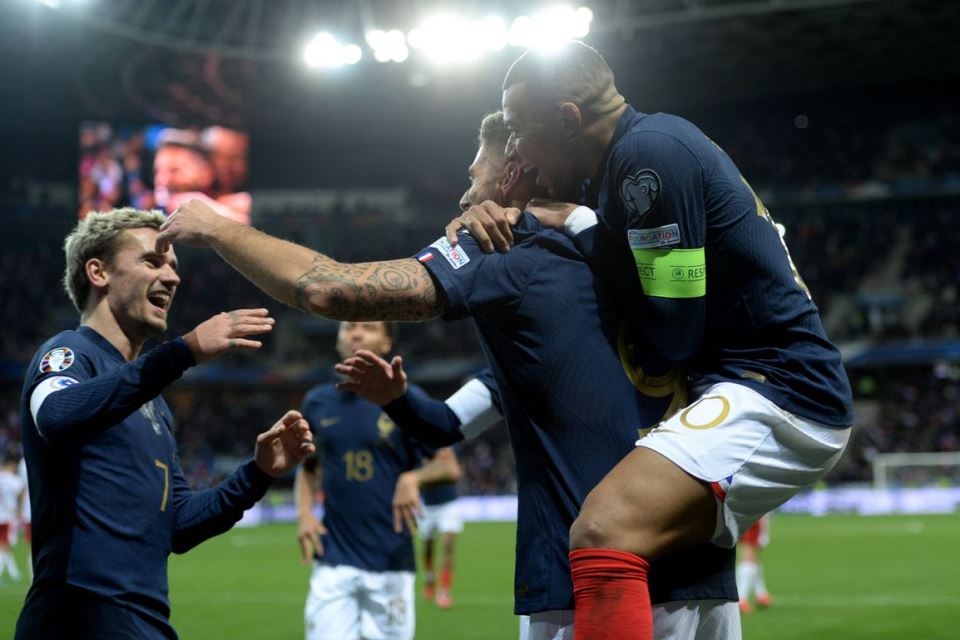 Penyerang Atletico Madrid, Antoine Griezmann tak memperkuat Timnas Prancis lantaran engkelnya masih bermasalah