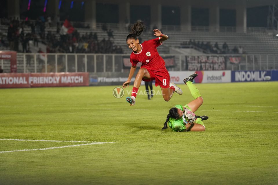 Claudia Scheunemann dan Satoru Mochizuki Ungkap Perbedaan Timnas Wanita Senior dan U-17