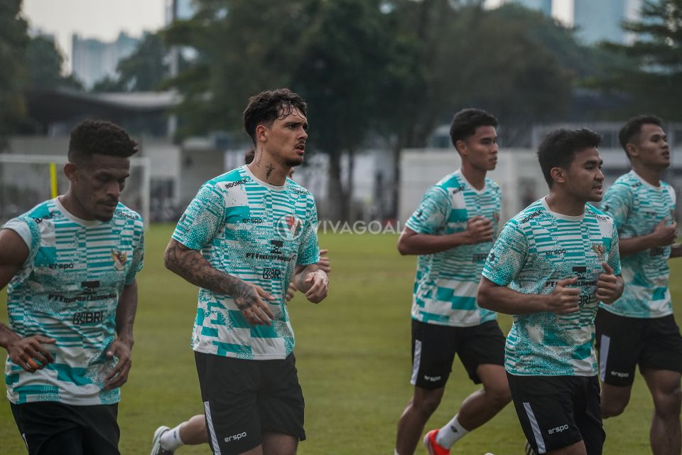 Impian Shayne Pattynama Kontra Irak: Cetak Gol dan Selebrasi Dengan Para Suporter Indonesia!