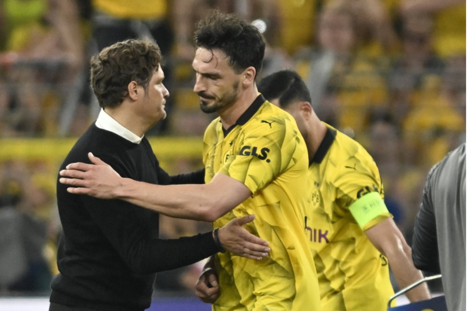 Jika Terzic Hengkang, Hummels Baru Mau Perpanjang Kontrak dengan Dortmund