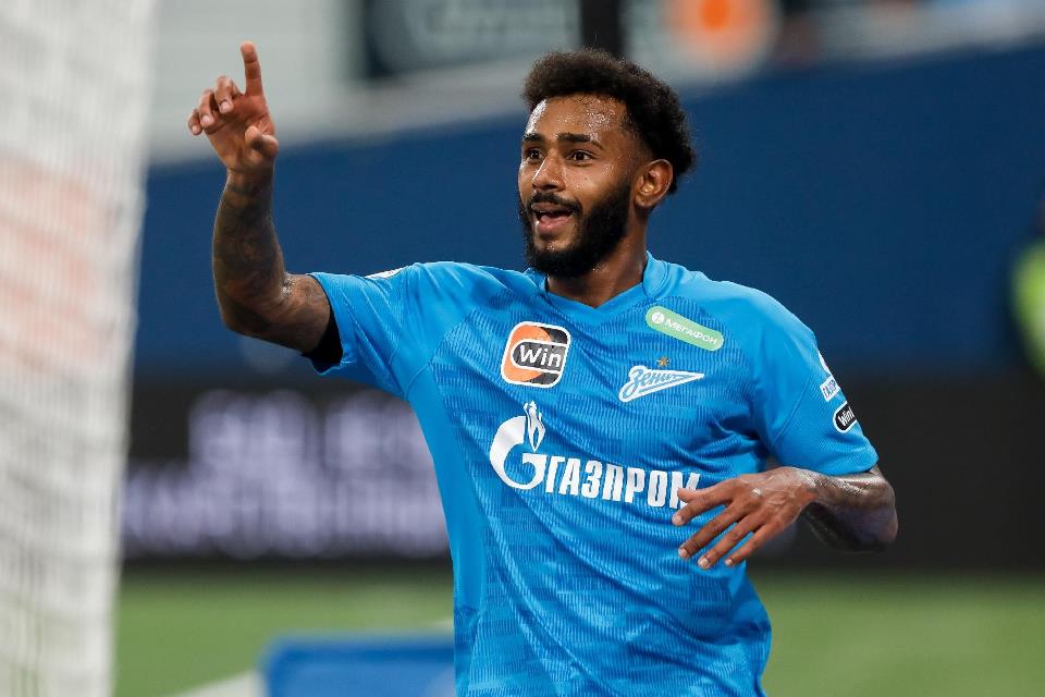 Butuh Pivot, Barcelona Bidik Gelandang Zenit, Siapa?