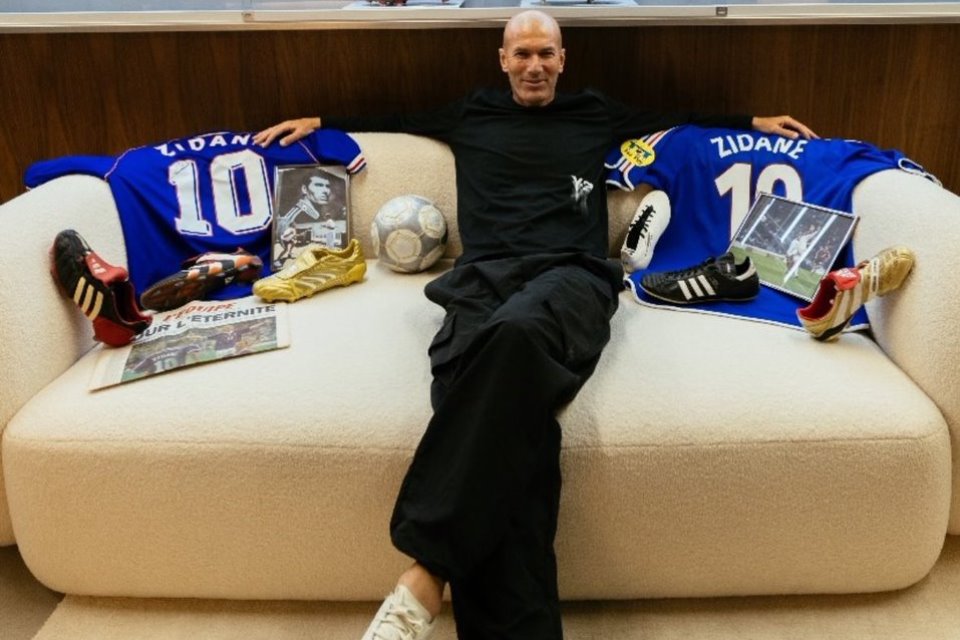 Zidane Enggan Gantikan Posisi Deschamps Sebagai Pelatih Timnas Prancis