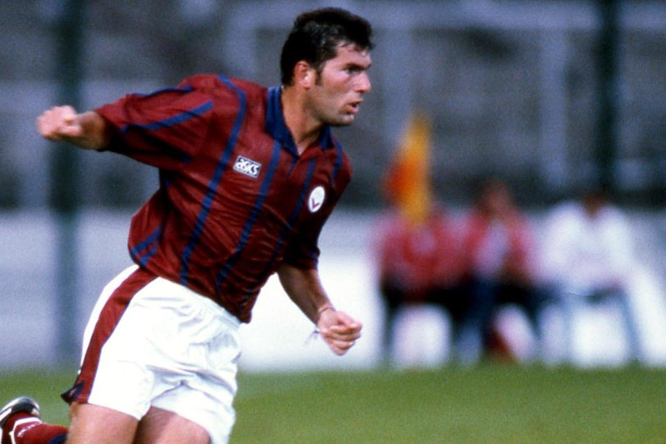 Sudah Dinyatakan Bangkrut, Berikut 5 Fakta Pemain Penting yang Pernah Perkuat Bordeaux