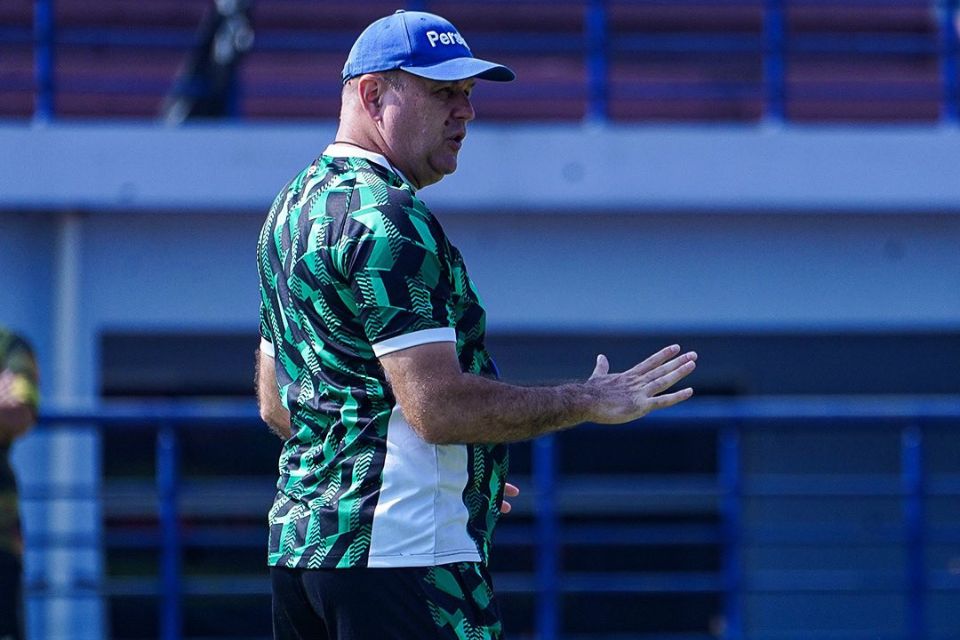 Bojan Hodak Ungkap Target Persib di Musim 2024/25