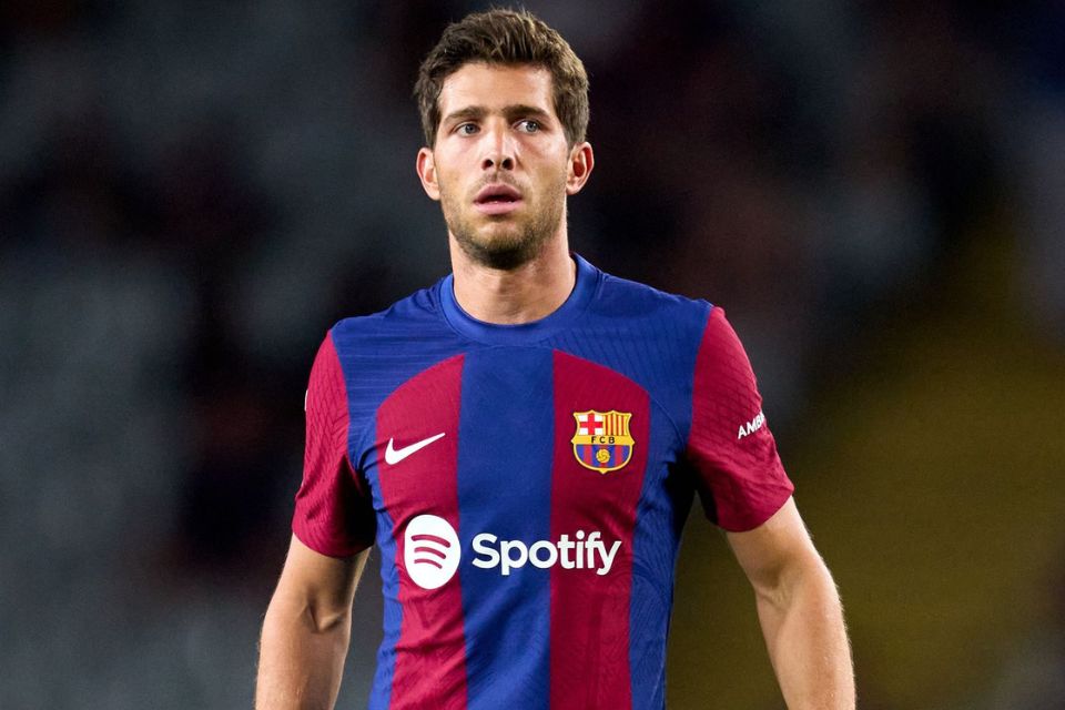 Masih Perkuat Komposisi Skuad, Como Bidik Sergi Roberto