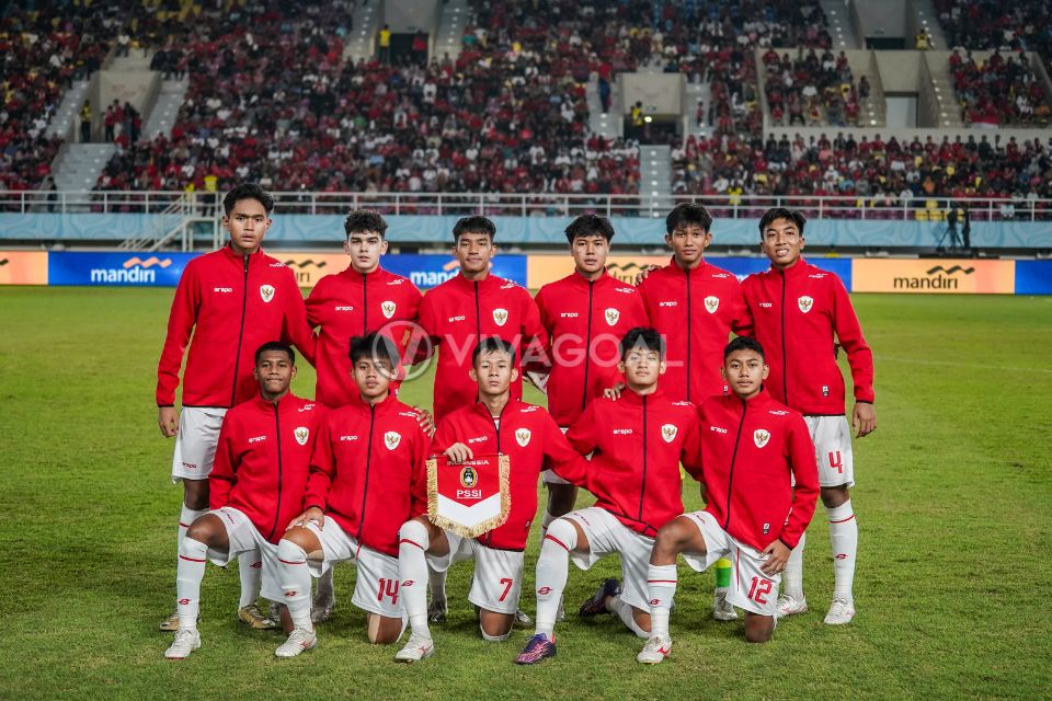 Jadwal Padat, Nova Arianto Harus Bagi Waktu di Timnas U-17 dan Timnas Senior