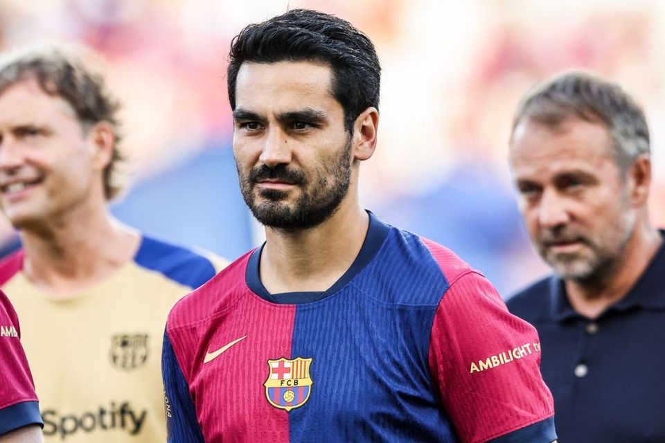 Dirumorkan Hengkang, Hansi Flick Tegaskan Gundogan akan Bertahan di Barcelona