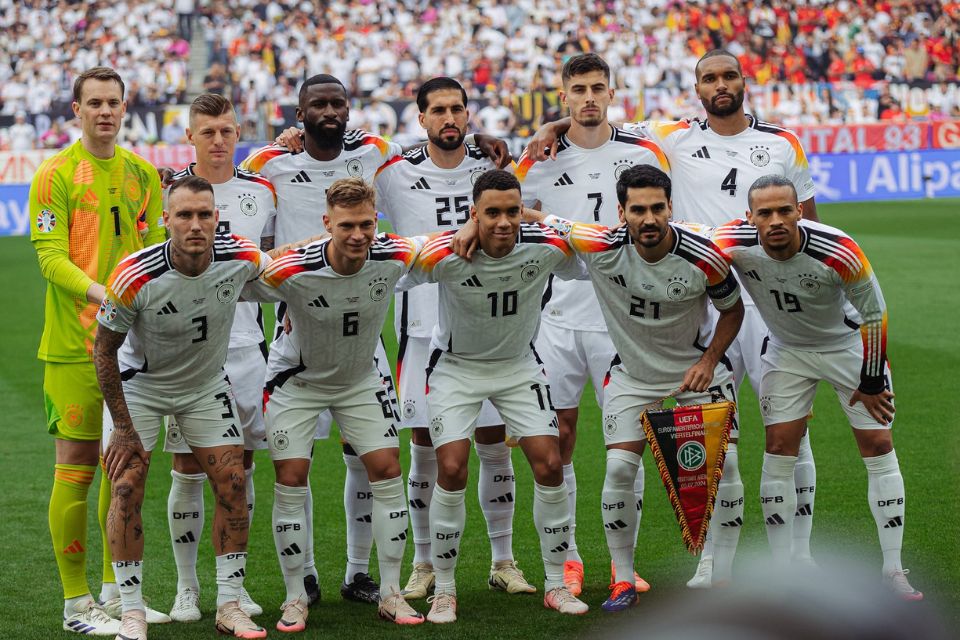 Ikuti Jejak Gundogan, Manuel Neuer Resmi Pensiun Dari Timnas Jerman