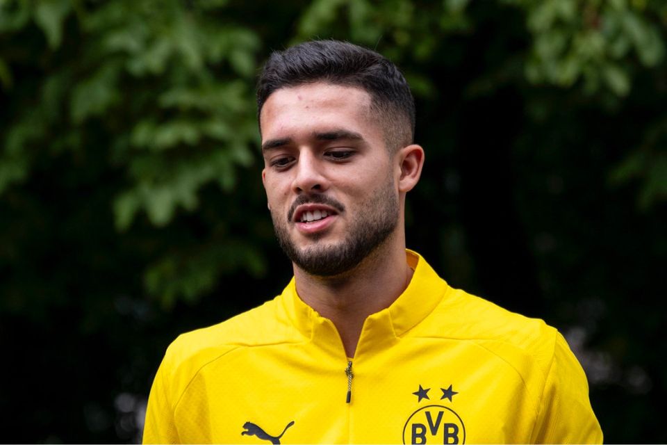 Resmi! Setelah Girona, Giliran Dortmund yang Pinjam Bek Brasil Milik Man City Ini