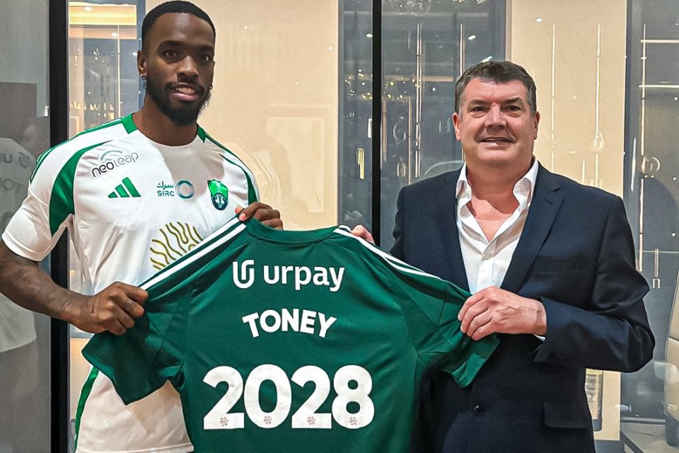 Resmi Gabung Tim Saudi, Karir Toney di Premier League Selesai