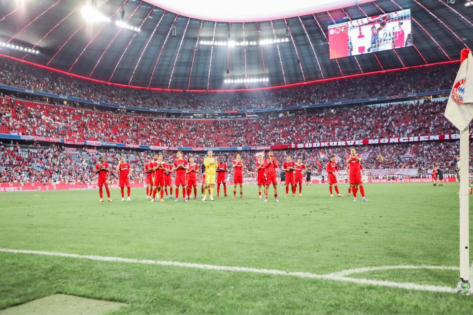 Takluk di Markas Bayern Munich, Kapten Freiburg Kritik Kinerja Wasit