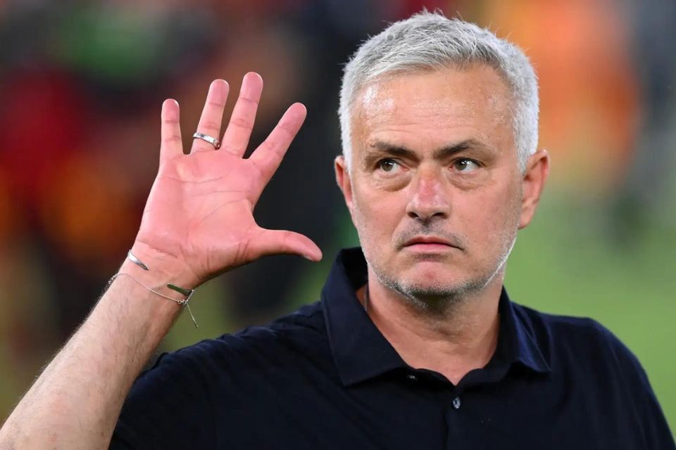 Jika Gagal Amankan Tiket Liga Champions, De Rossi Bisa Berakhir seperti Mourinho