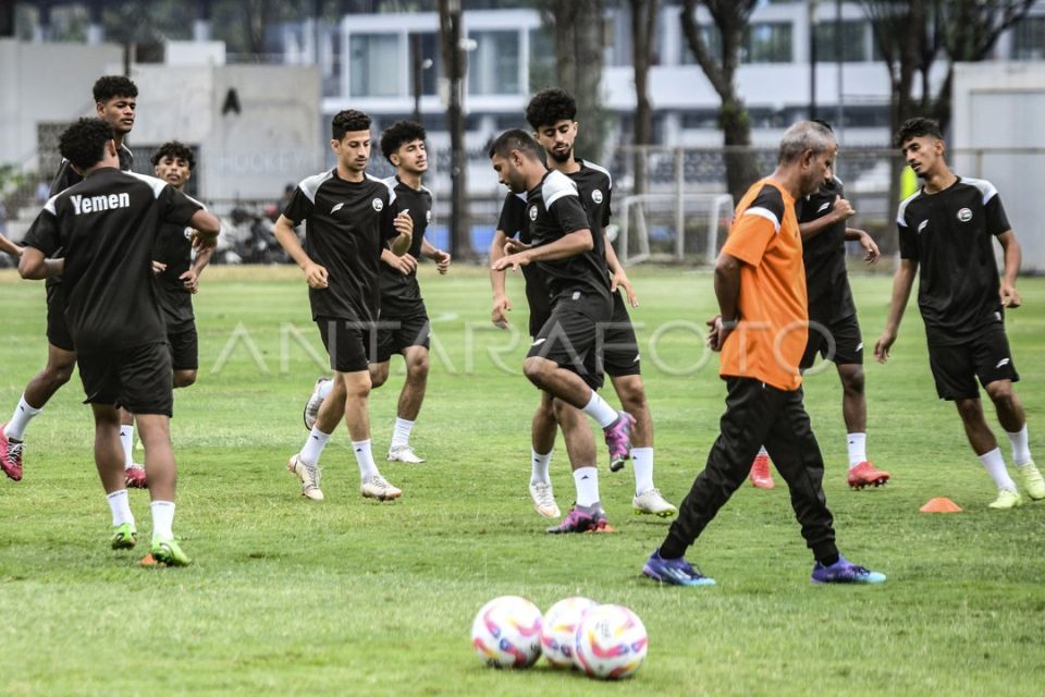 Pelatih Timnas Yaman Tak Sabar Rasakan Atmosfer Stadion di Indonesia