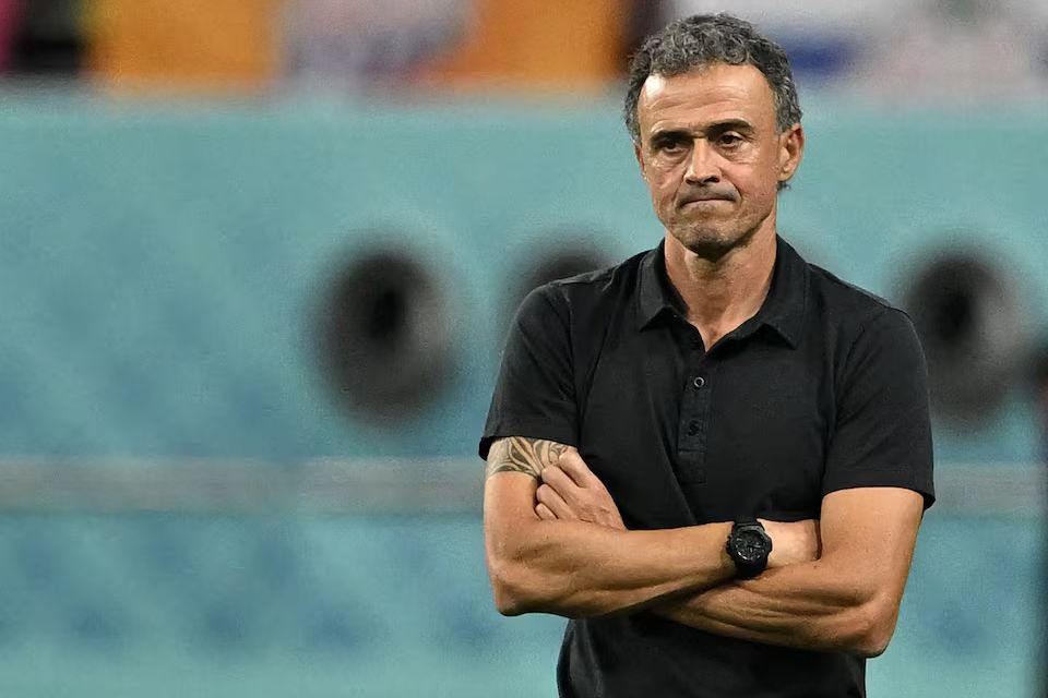 Luis Enrique Berikan Dukungan untuk De Rossi