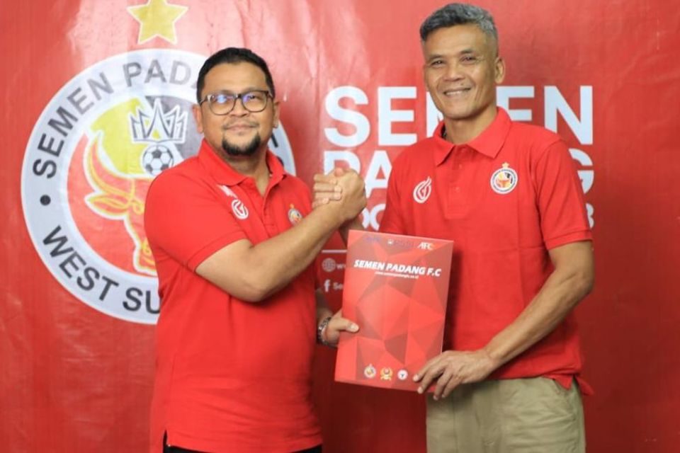 Kerasnya Liga 1! Semen Padang Pecat Pelatihnya Hendri Susilo di Pekan Keempat