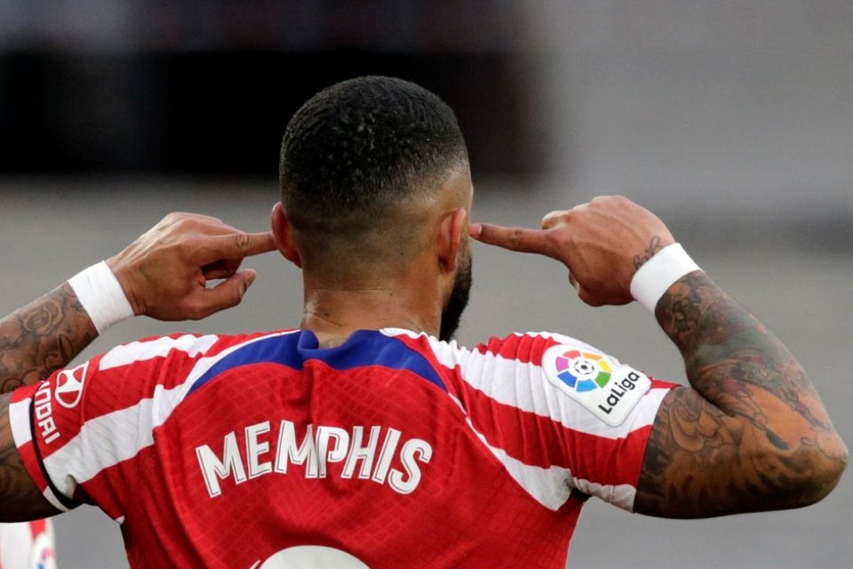 Andai Pilarnya Hengkang, Sevilla Ingin Segera Angkut Memphis Depay