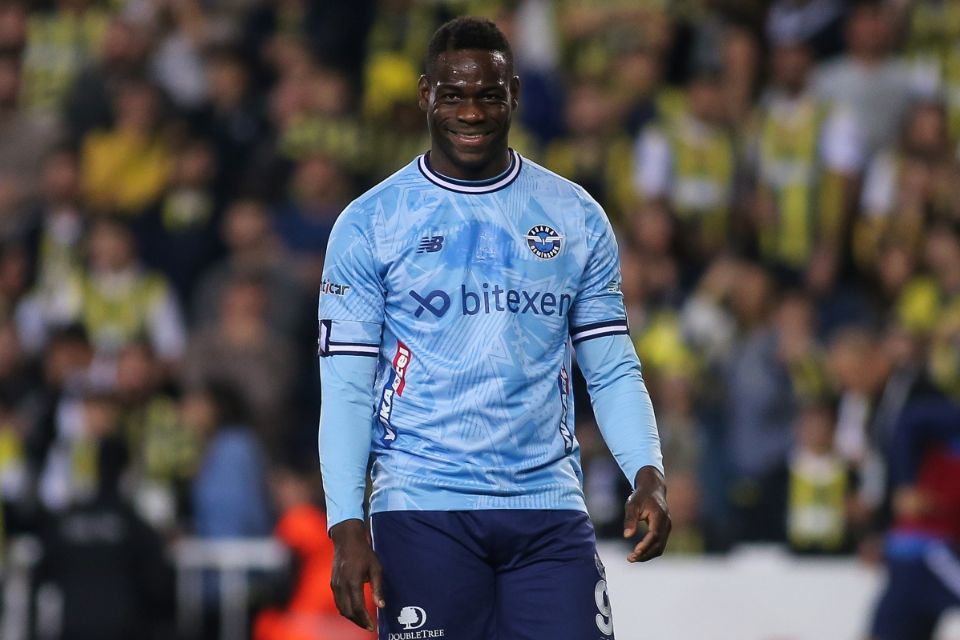 Sepakat Gabung Genoa, Segini Gaji yang Bakal Diterima Balotelli