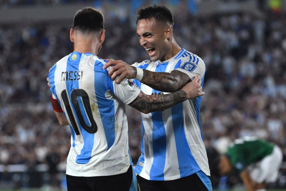 Messi Favoritkan Lautaro Martinez untuk Menangkan Ballon d'Or