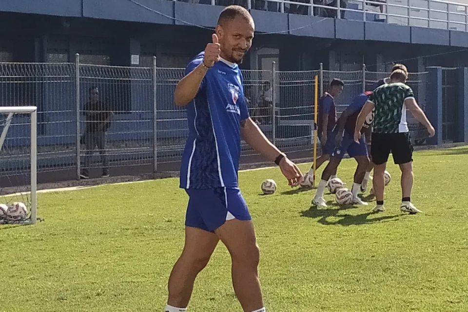 Belum Bisa Menang di AFC Champions League 2, Gustavo Franca Janji Persib Bakal Berbenah