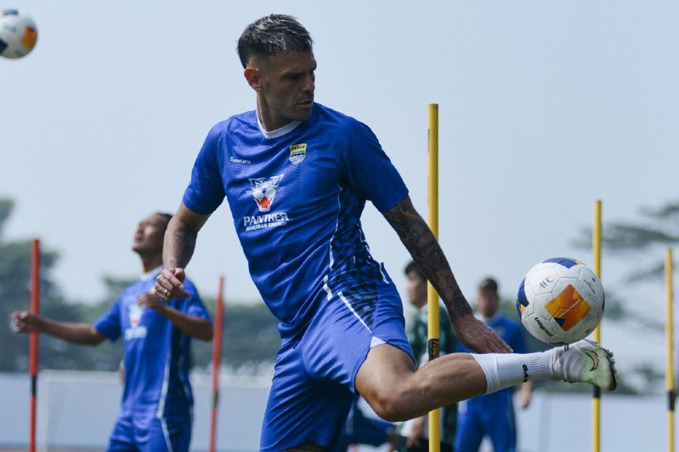 Sempat Tak Sadarkan Diri, Tyronne del Pino Sudah Gabung Sesi Latihan Persib