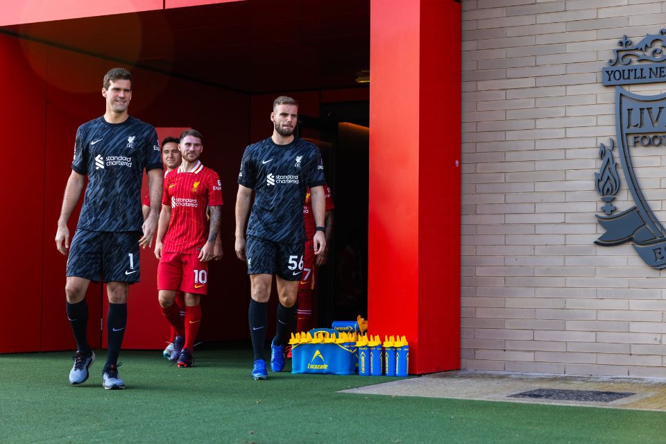 Hati-Hati Liverpool! Bayern Munich Lirik Alisson Becker Sebagai Penerus Neuer