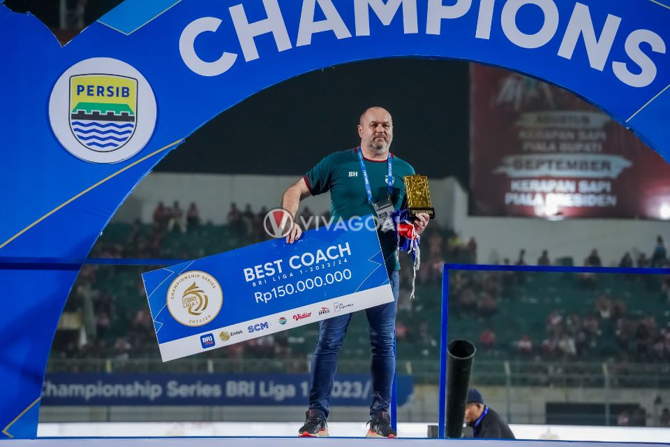 Bojan Hodak Minta Persib Tampil Nothing to Lose Kontra Zhejiang FC