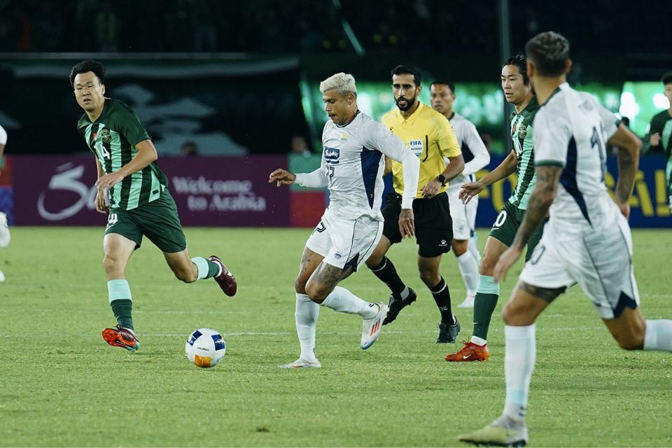 Kalah Lagi, Marc Klok Anggap Persib Hanya Kurang Beruntung