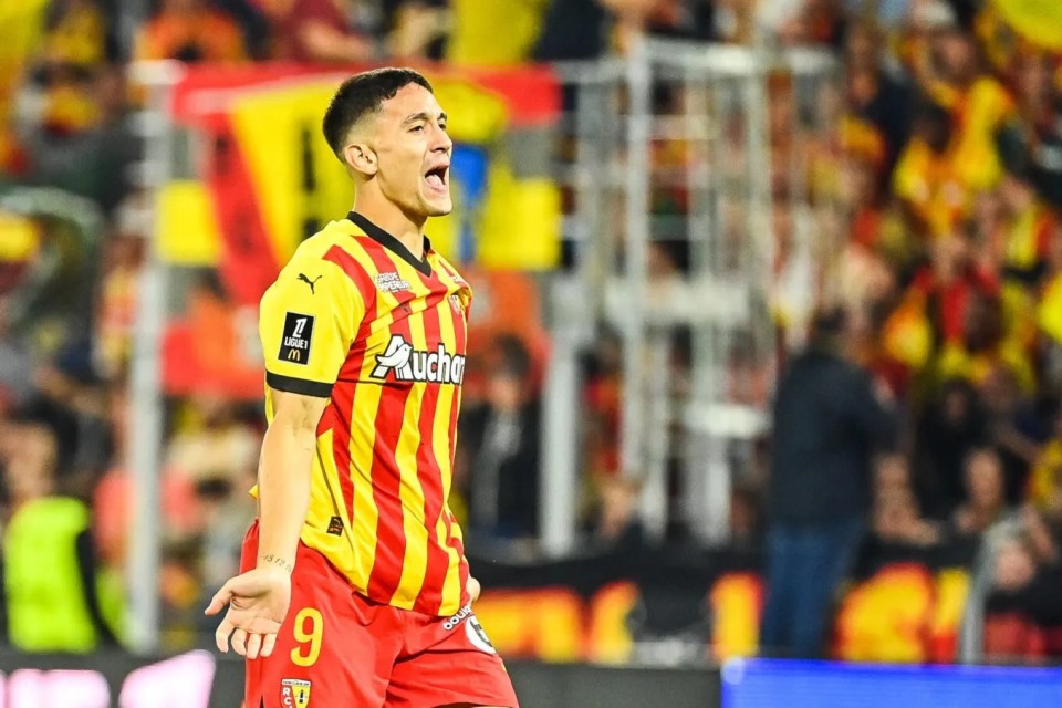 Penyerangnya Terkena ACL, RC Lens Bakal Manfaatkan Transfer Khusus?