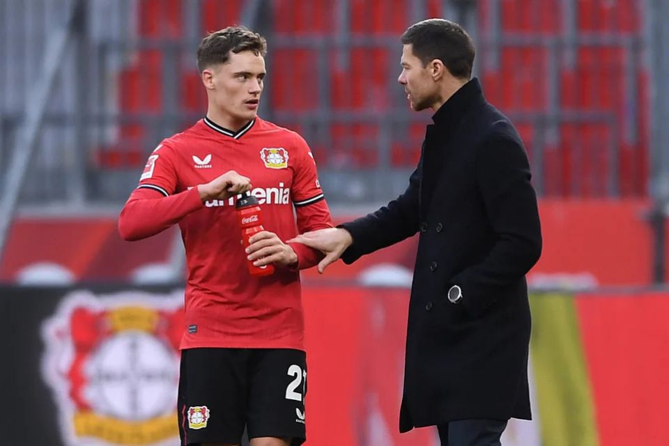 CEO Leverkusen Buka Suara soal Spekulasi Masa Depan Wirtz dan Xabi Alonso