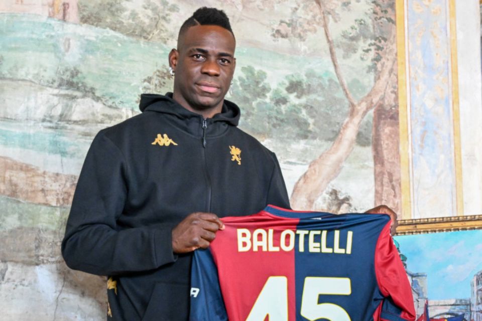 Kembali Merumput di Serie A, Balotelli Bukukan Debut bersama Genoa