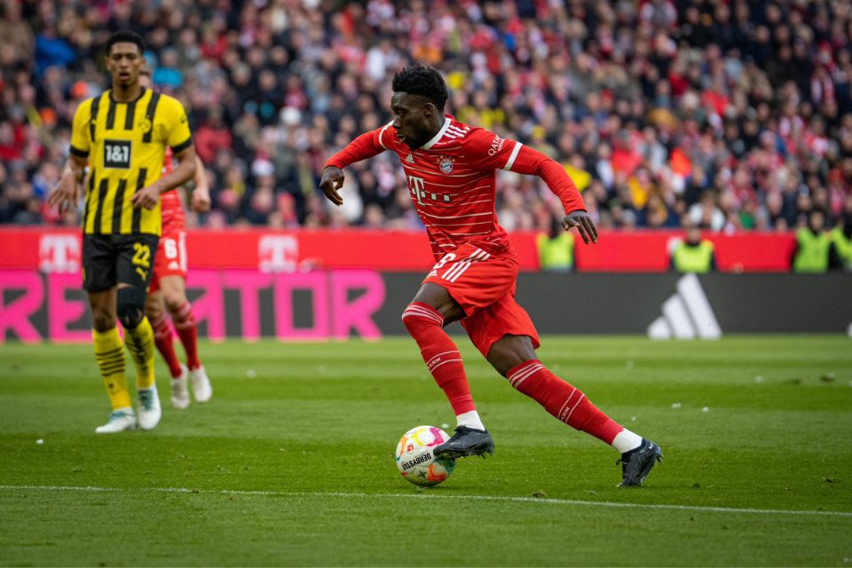 Alphonso Davies Diprediksi Teken Kontrak Anyar di Bayern Munich, Batal ke Madrid?