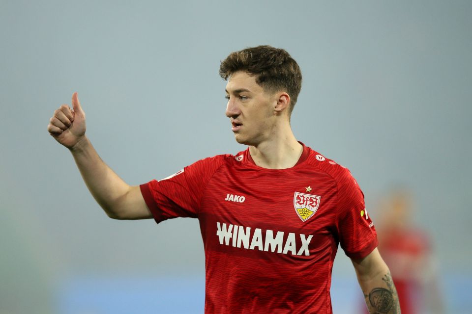 Dilirik Barcelona, Rising Star Stuttgart Pilih Bertahan