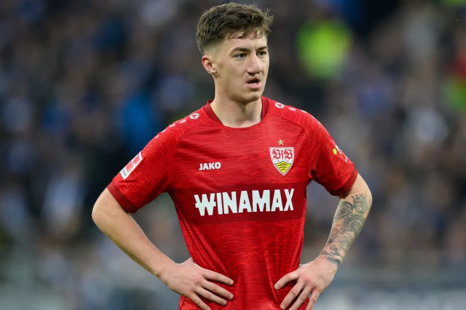 Dilirik Barcelona, Rising Star Stuttgart Pilih Bertahan