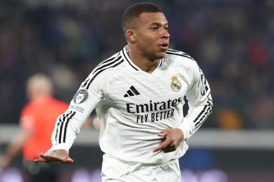 Pertahanan Atletico Jadi Alasan Mbappe Kurang Menikmati Permainan